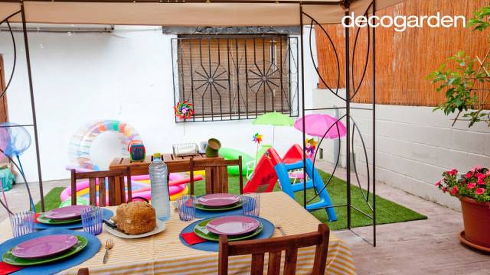 terraza zona comer y juegos