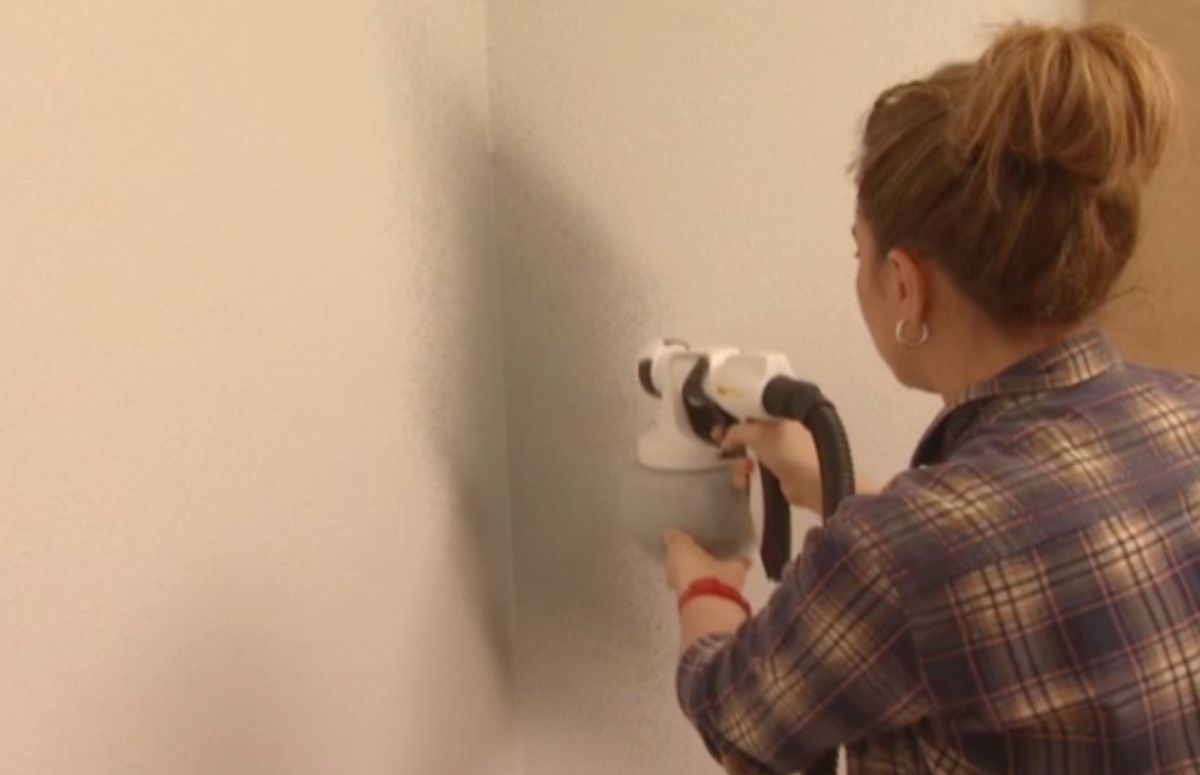 Dormitorio elegante y acogedor paso 2