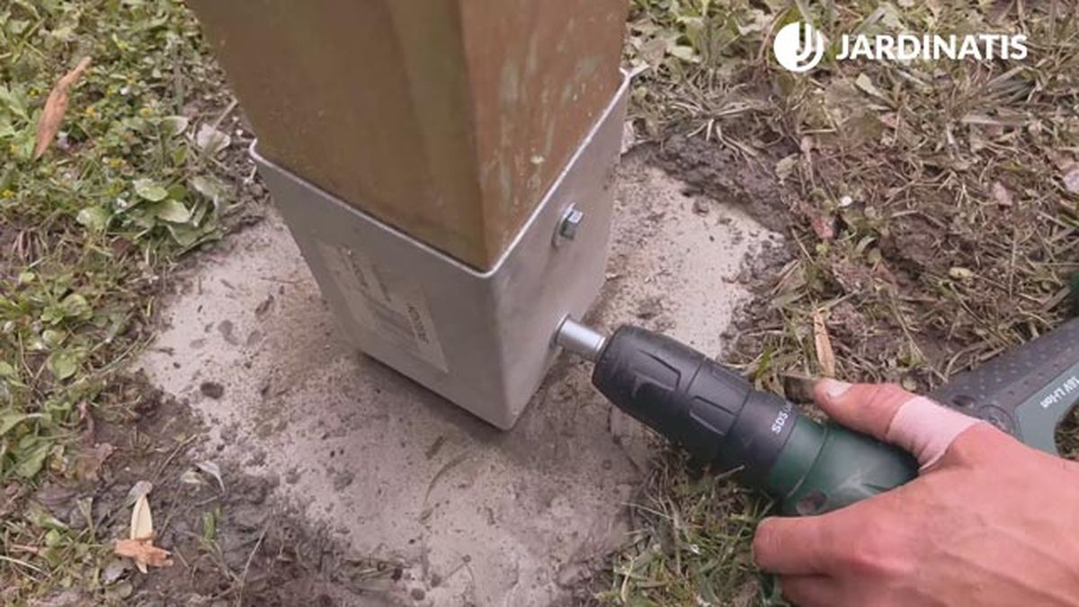 mantenimiento pergola de madera en kit nortene revisar tornillos