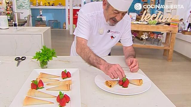 bocados de pasta brick rellenos de chocolate y frutos secos receta karlos arguinano karl67530321 paso5