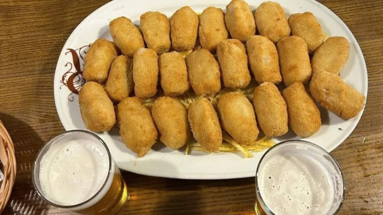 Descubre en qué templo sevillano puedes comer unas deliciosas croquetas solo en días señalados
