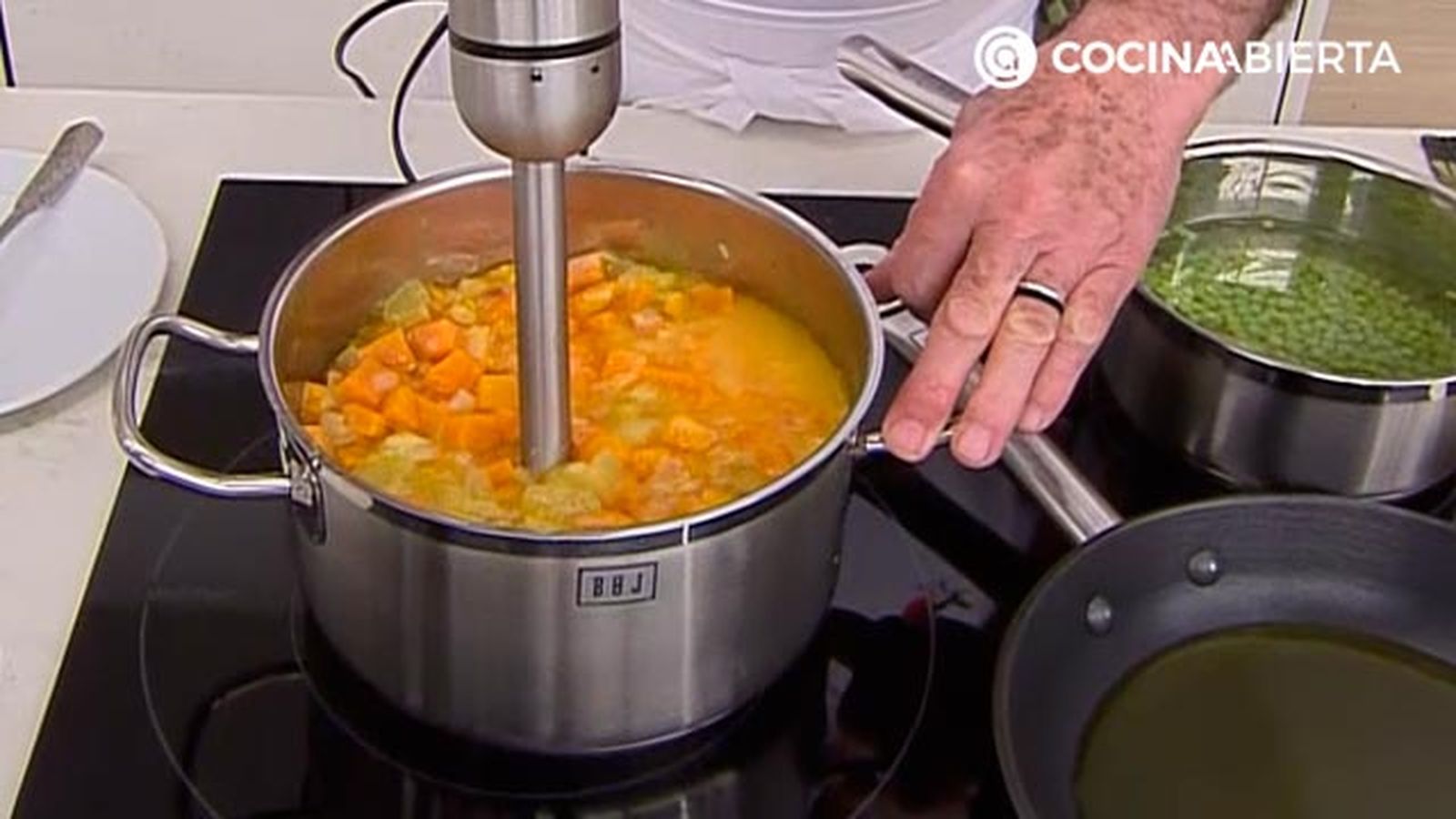 crema de boniato y manzana con guisantes receta karlos arguinano karl67500321 paso3
