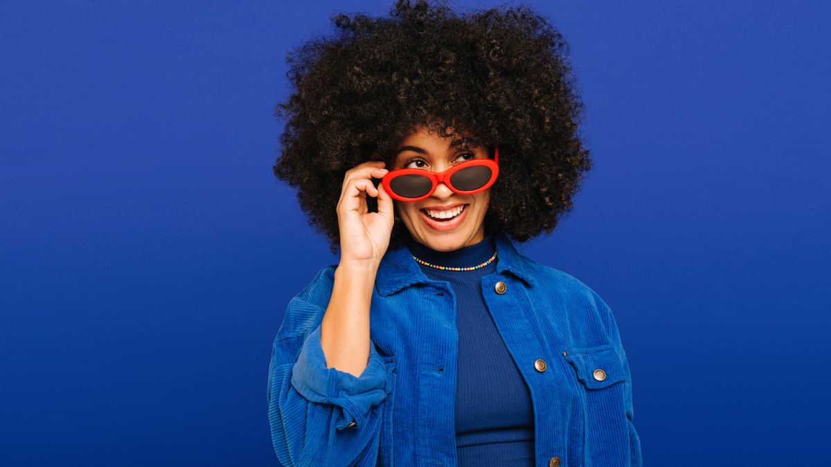 como combinar azul electrico portada