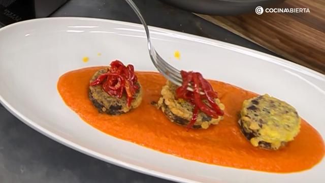 Karl7216 Morcilla rebozada salsa tomate piquillo paso 4