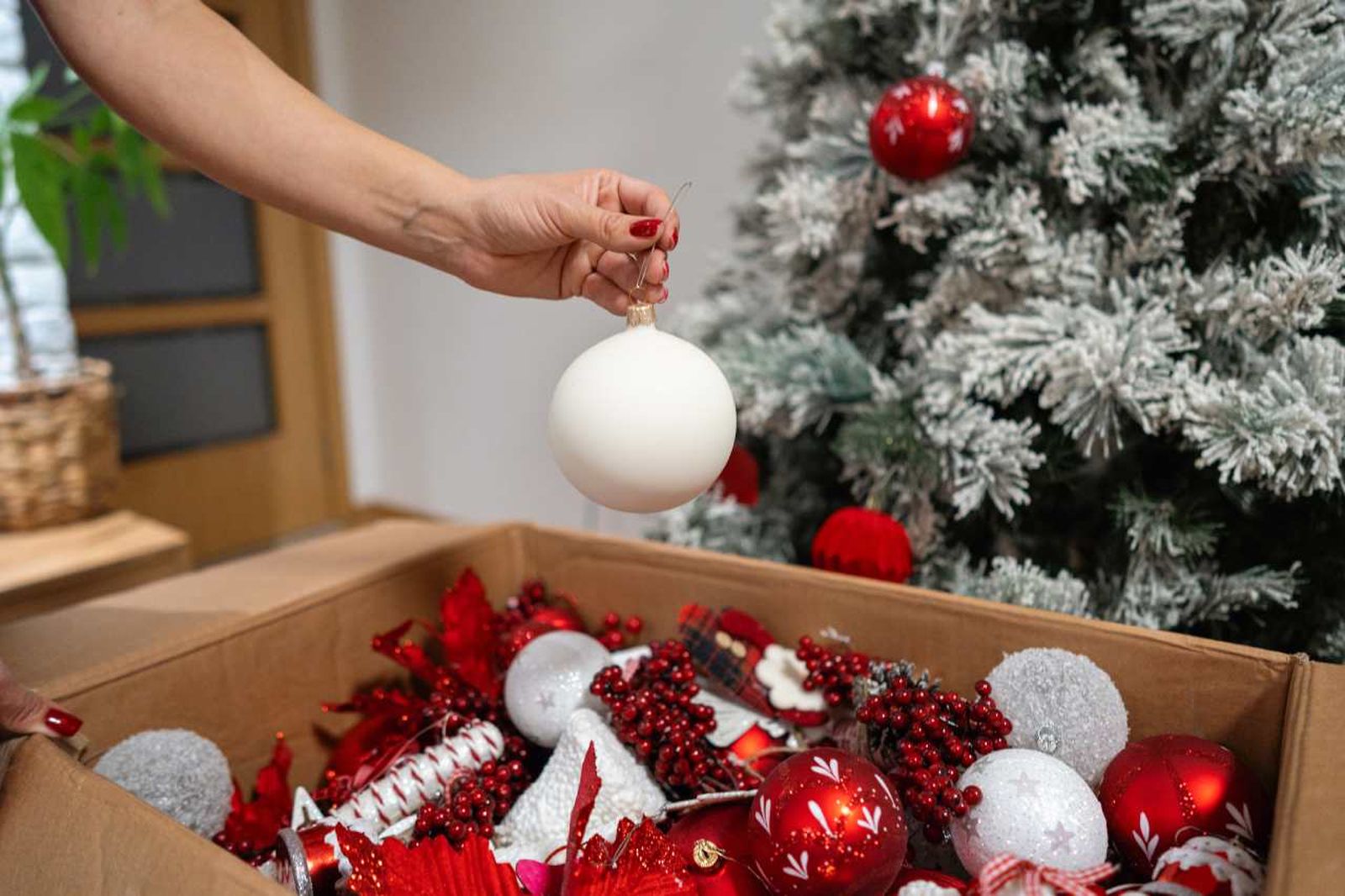 Almacena correctamente los adornos de Navidad