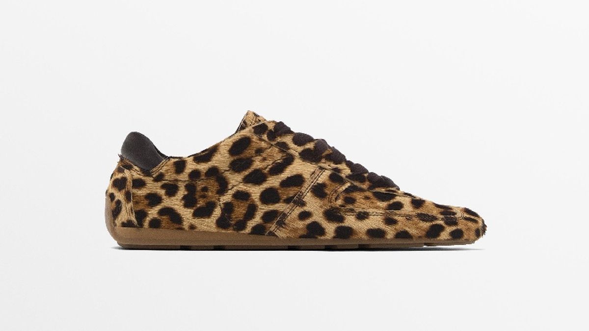 Sneakers de pelo vacuno con animal print