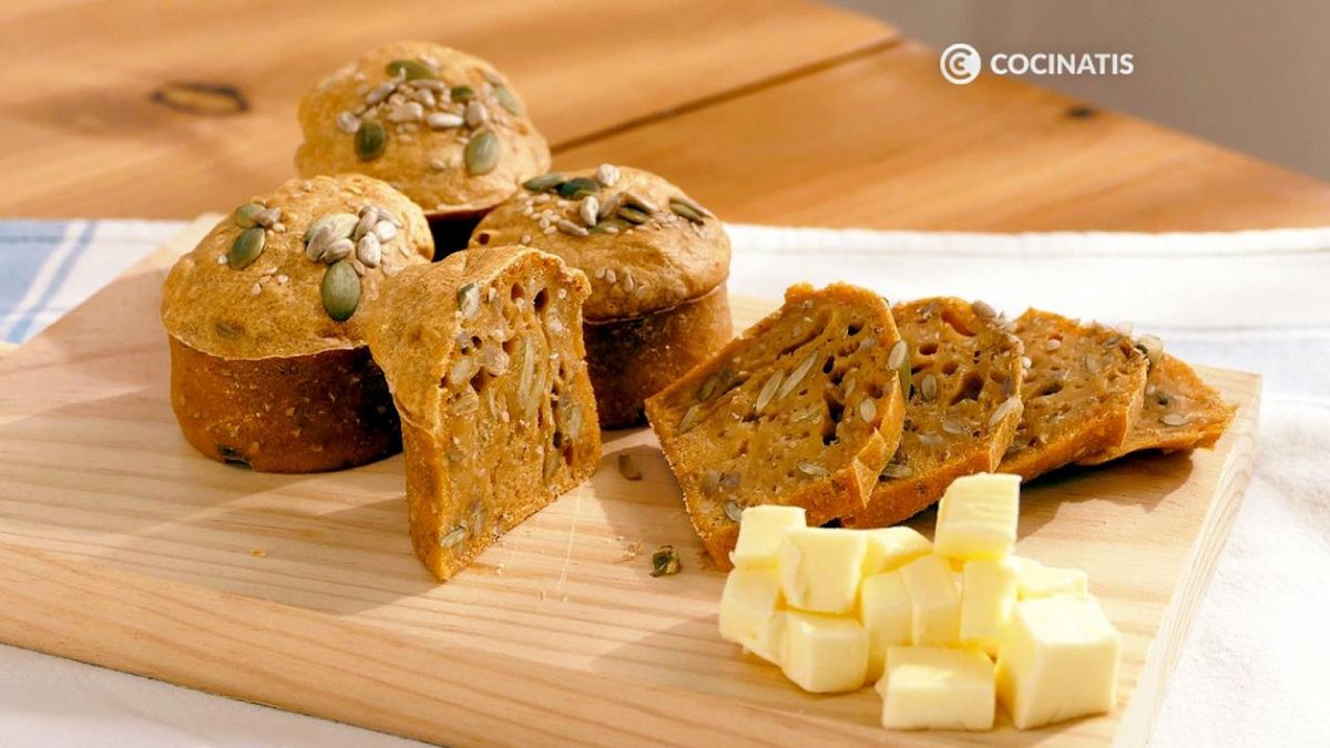 Bollitos de pan con tomate