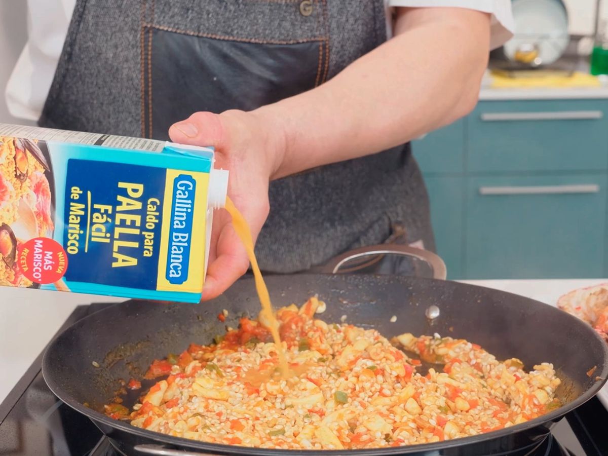 Paella de bogavante - paso 4