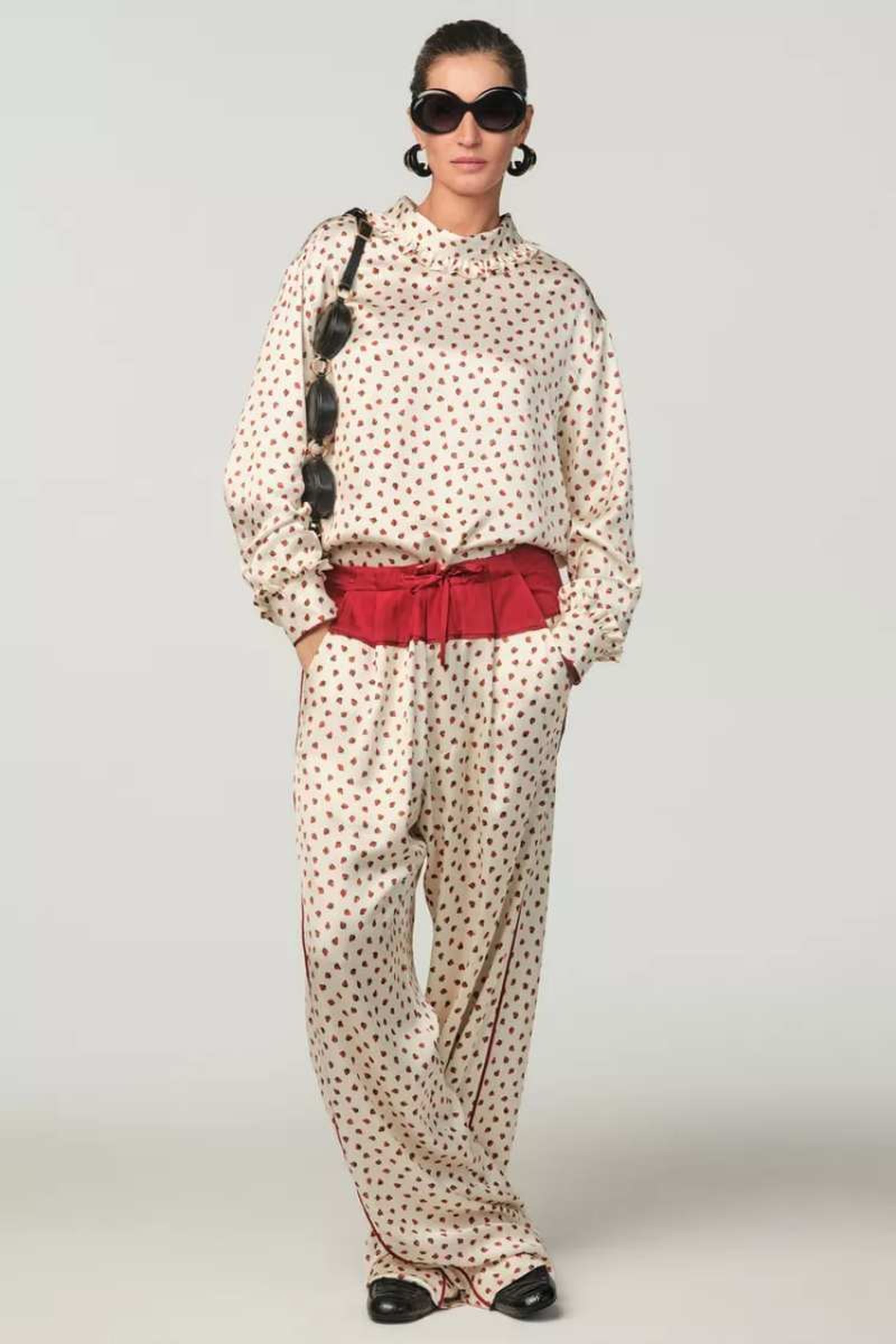 Conjunto con estampado de fresas de la colección de Stefano Pilati para Zara