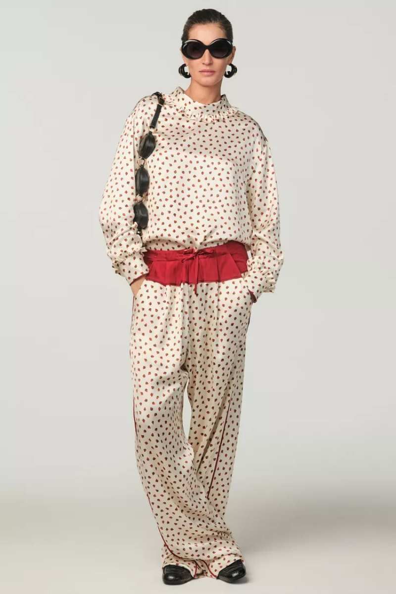 Conjunto con estampado de fresas de la colección de Stefano Pilati para Zara