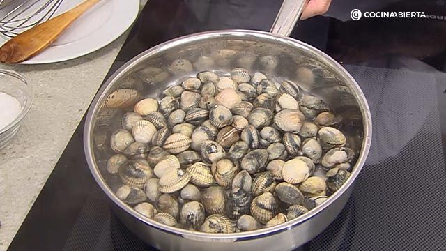 receta sopa pan berberechos ka paso 6