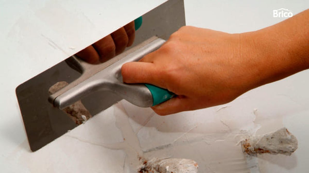 Brico 472 emplastecer pared paso 4