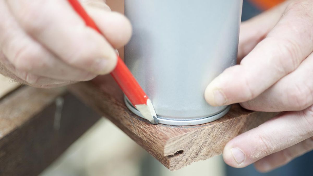 Bricomania 711 Mesa y bancos abatibles p2