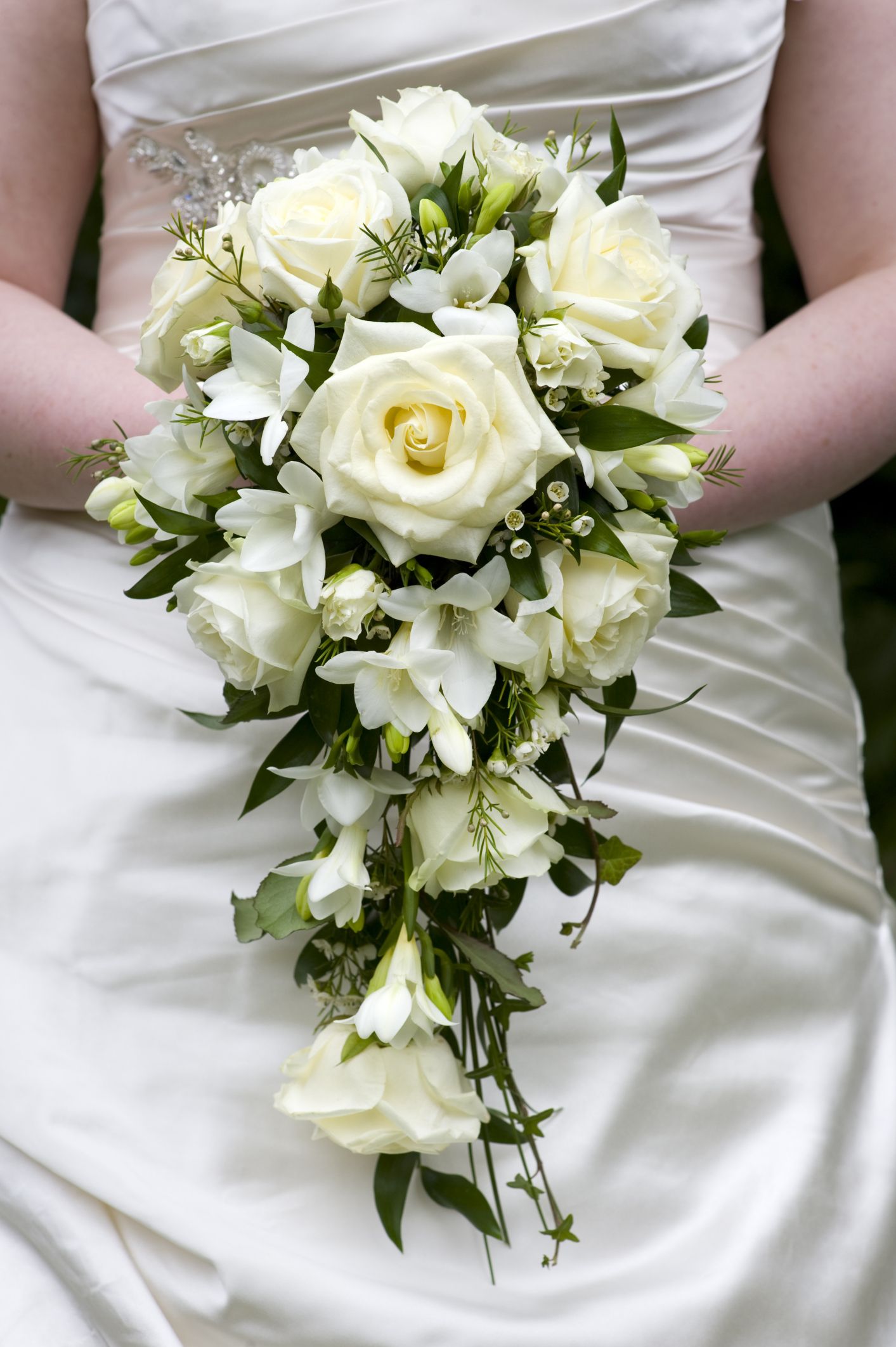 Ramos de novia en tonos blancos 8