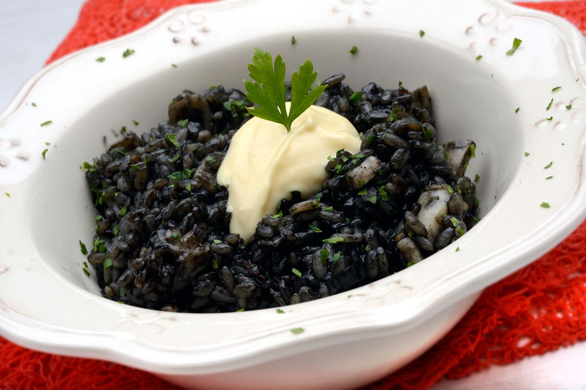 karl5025 410 Arroz negro con calamares y ali oli xl