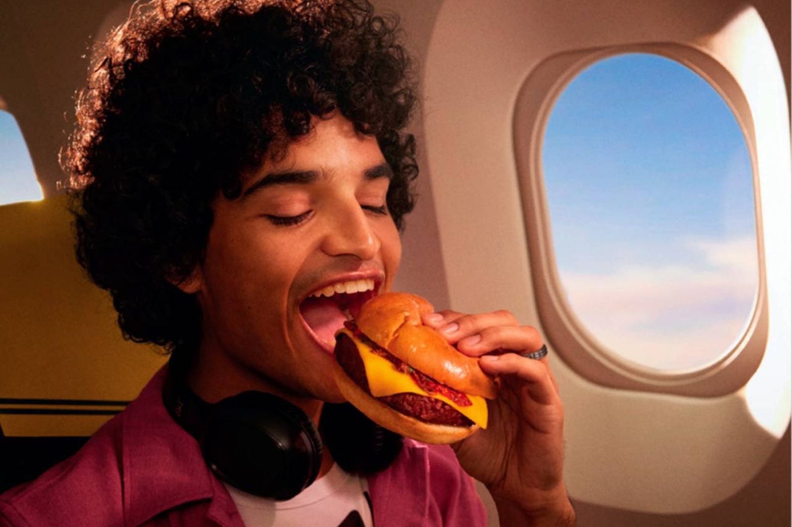 Nueva hamburguesa vegana del menú de verano 2024 de Vueling