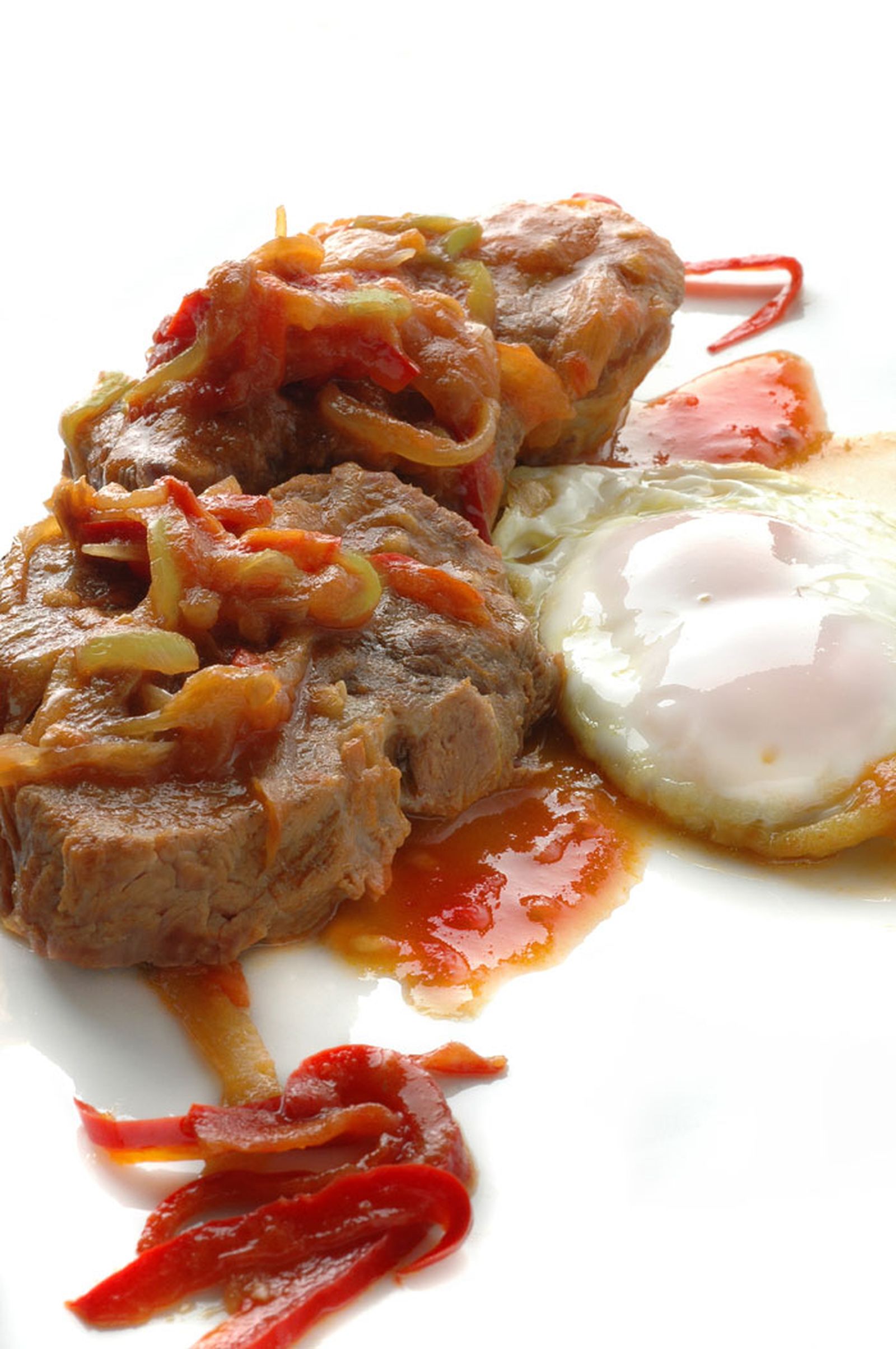 Zancarrón con fritada y tomate