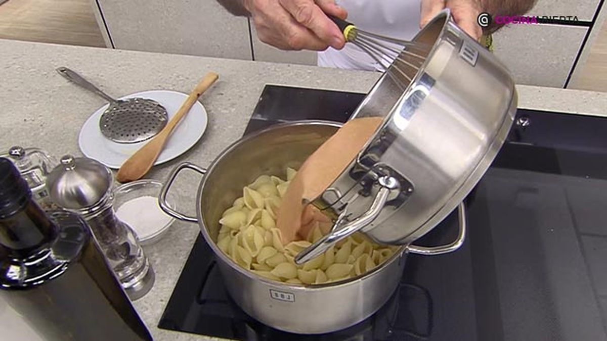 receta conchas pasta brocoli salsa aurora ka paso 5