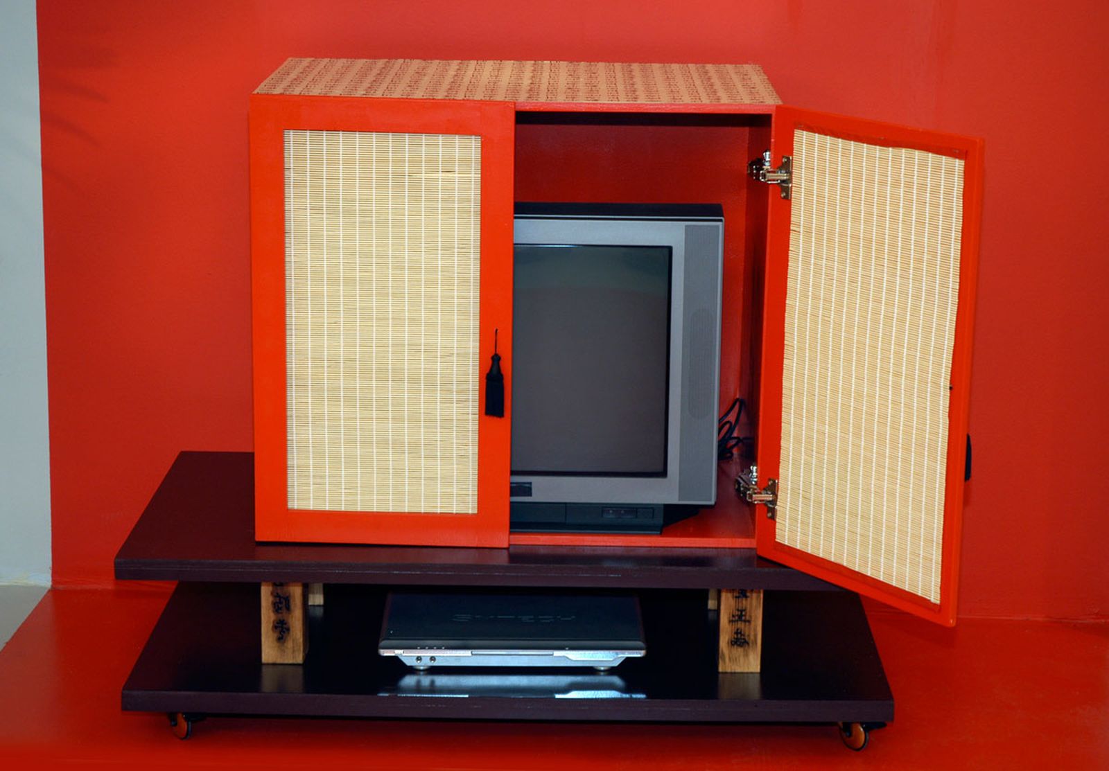 Mueble chino pata televisión