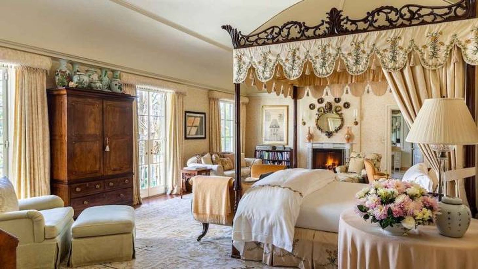 dormitorio principal casa robbie williams los angeles