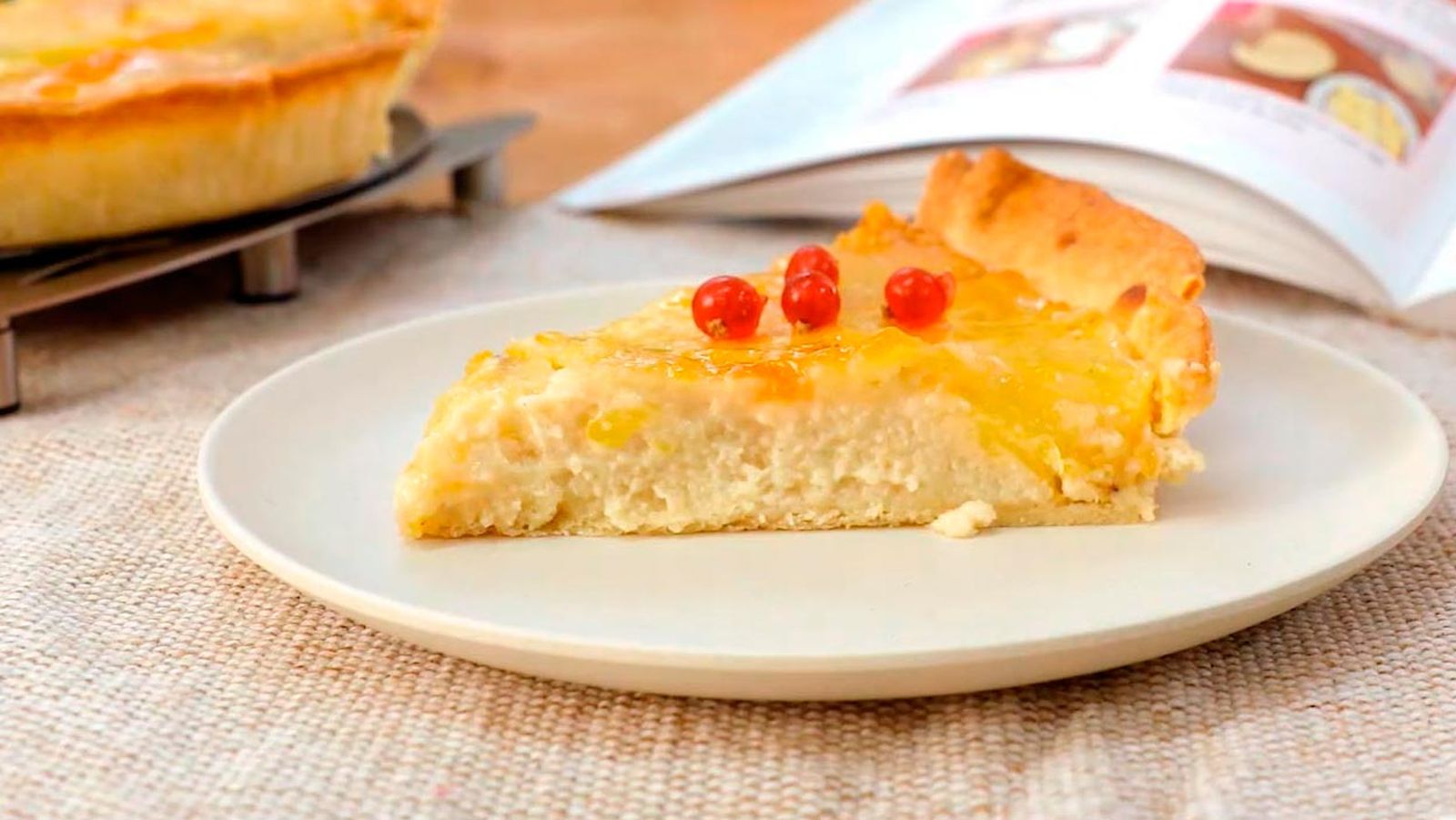 Receta de tarta de piña con crema de almendras