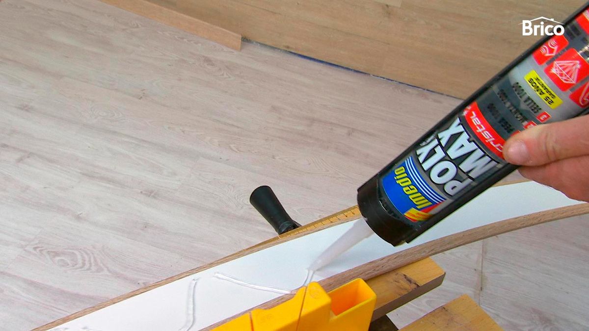 Colocar friso vinílico paso 13