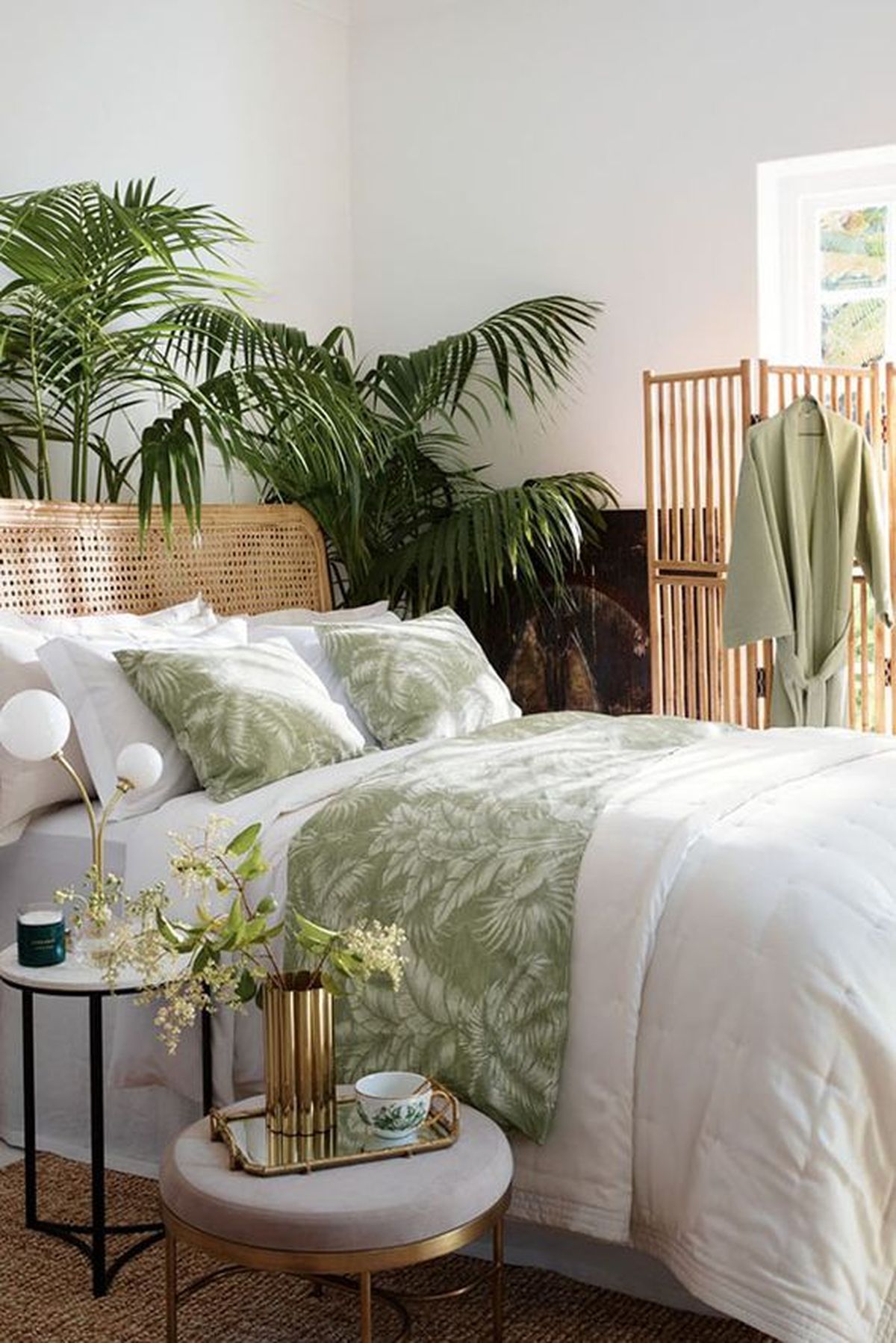 cama con cojines a juego colcha