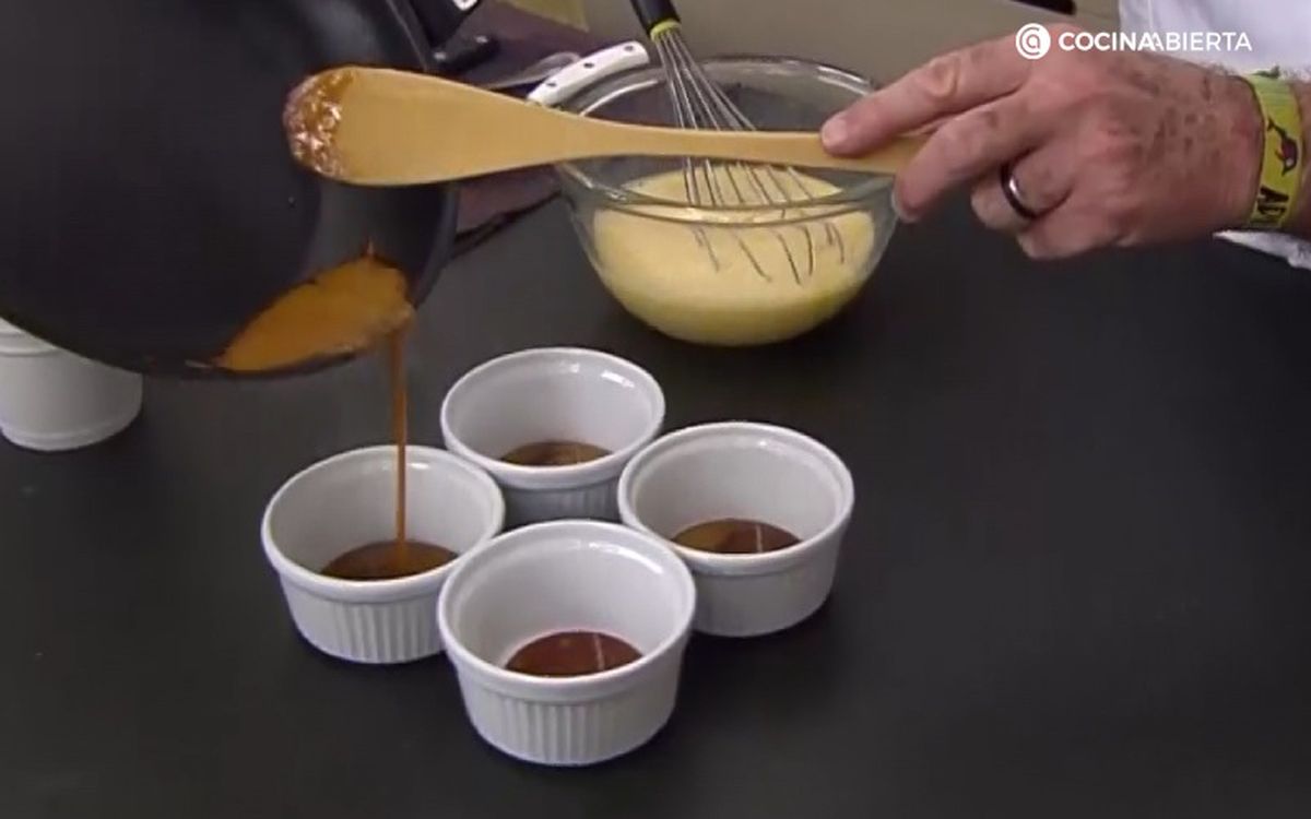 Postre para aprovechar los croissants del día anterior - paso 1