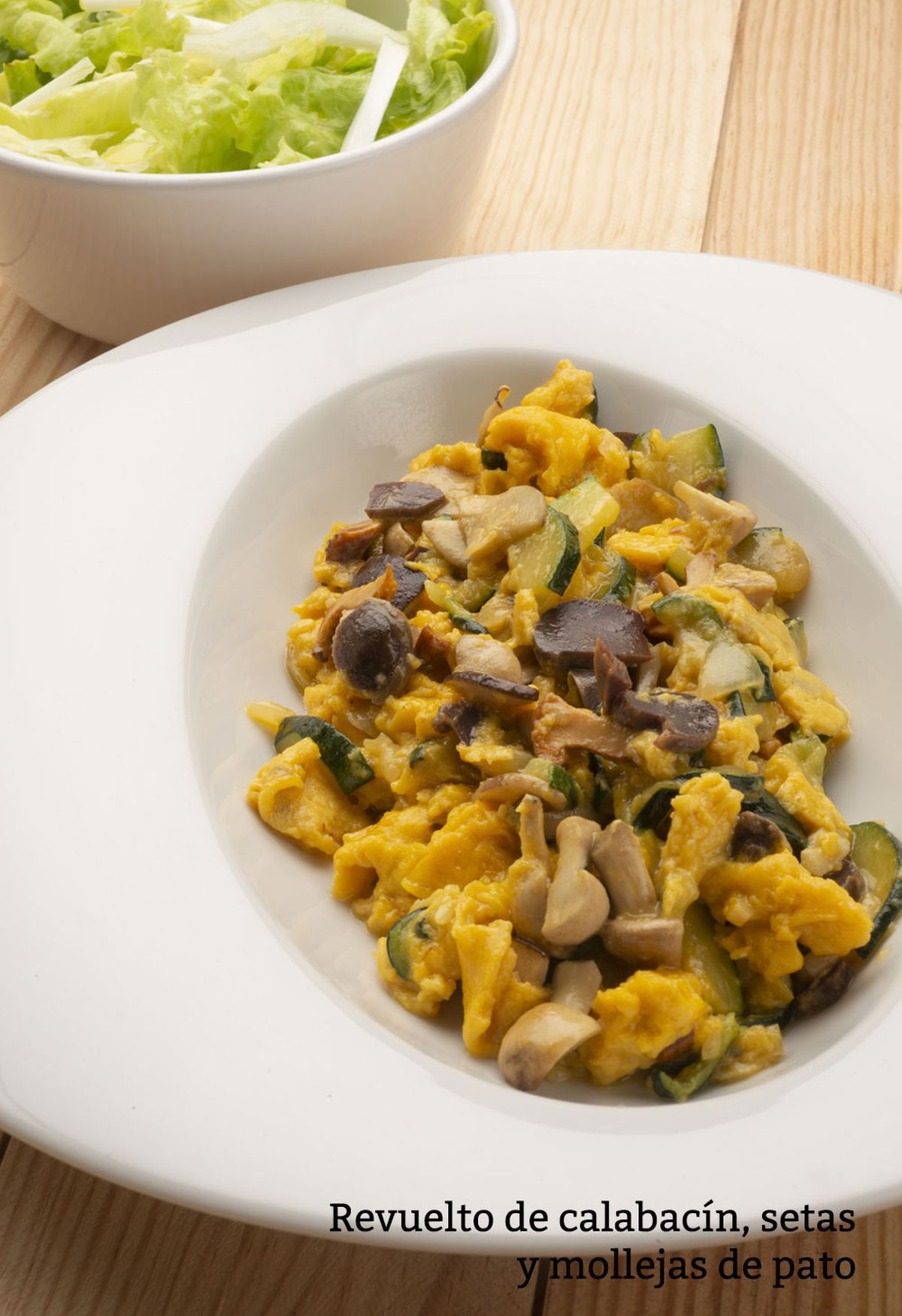 revuelto de calabacin setas y mollejas de pato v