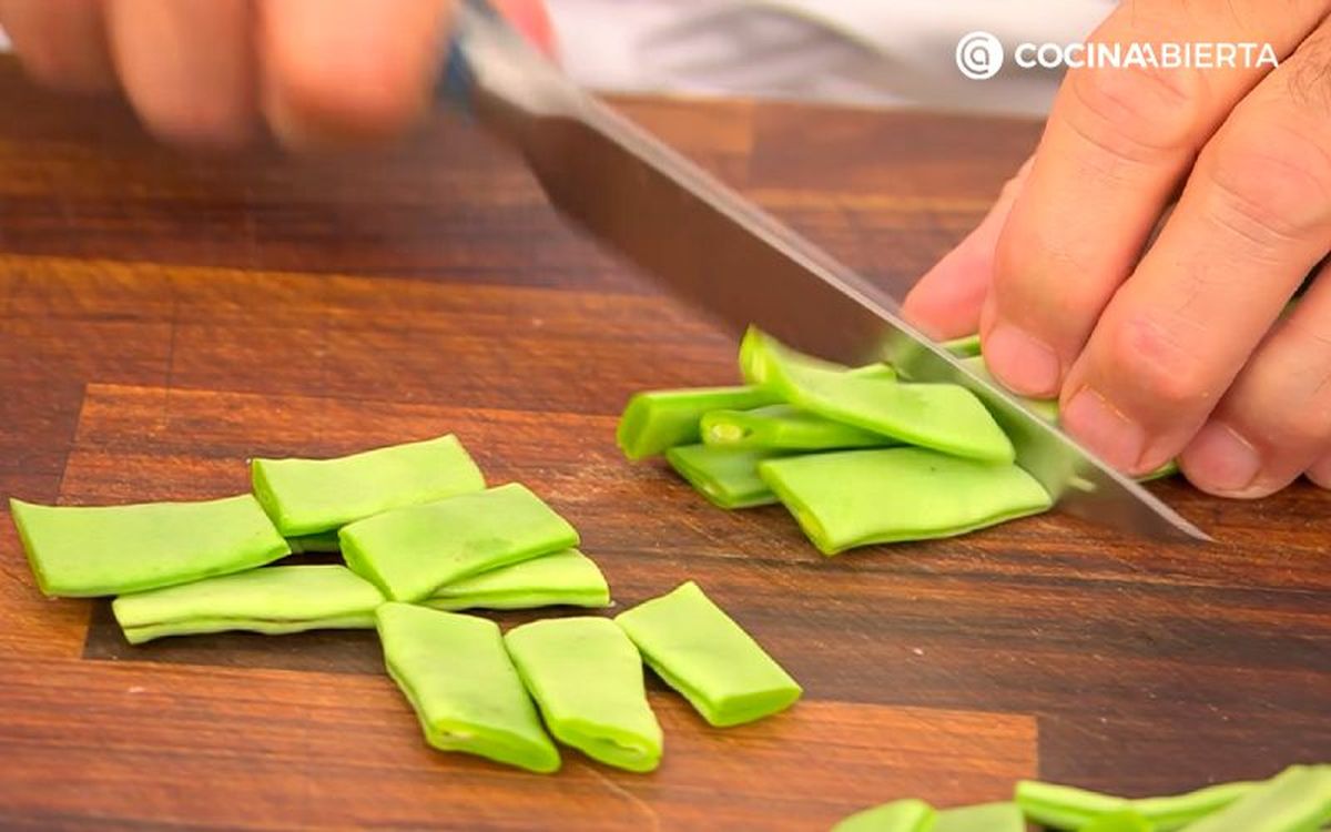 Reserva las judías después de cortarlas