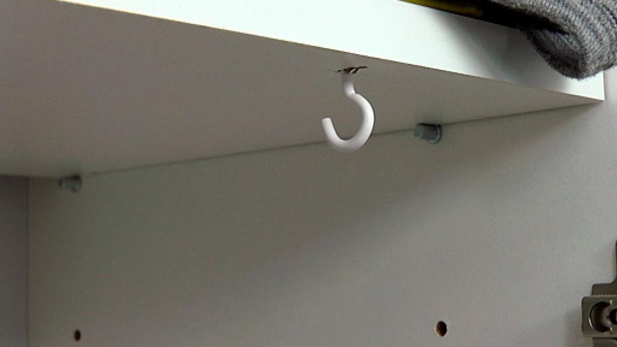 Mueble para balones paso 6