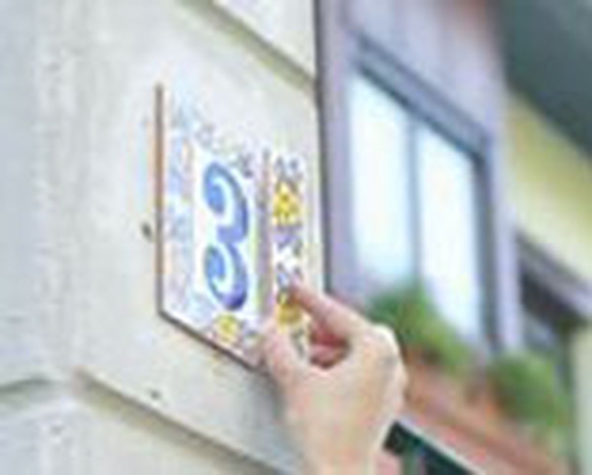 Brico 0482 2 Colocacion numeracion exterior paso 4