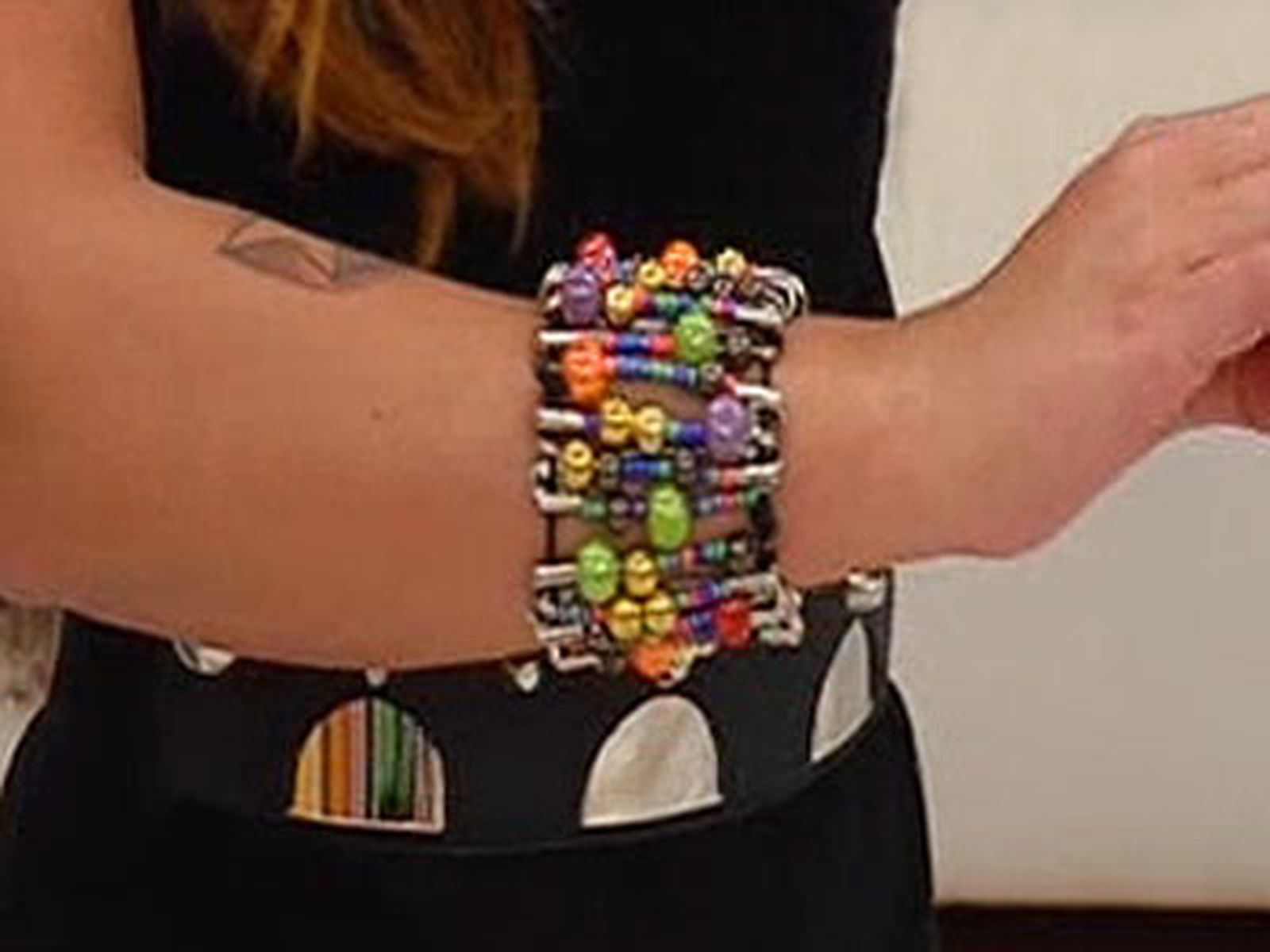 pulsera imperdibles v