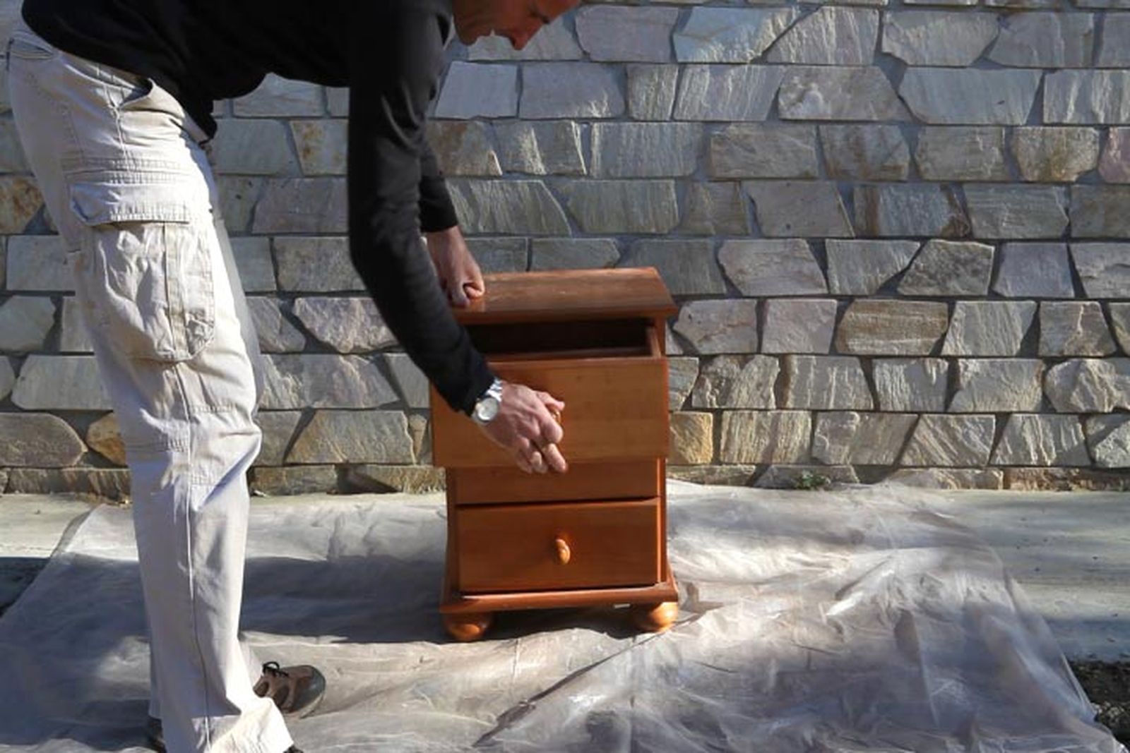 Renovar una mesita de madera paso 1