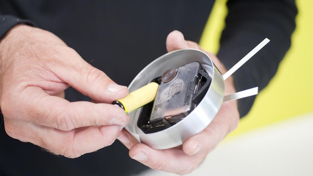 Reloj adhesivo para pared paso 4