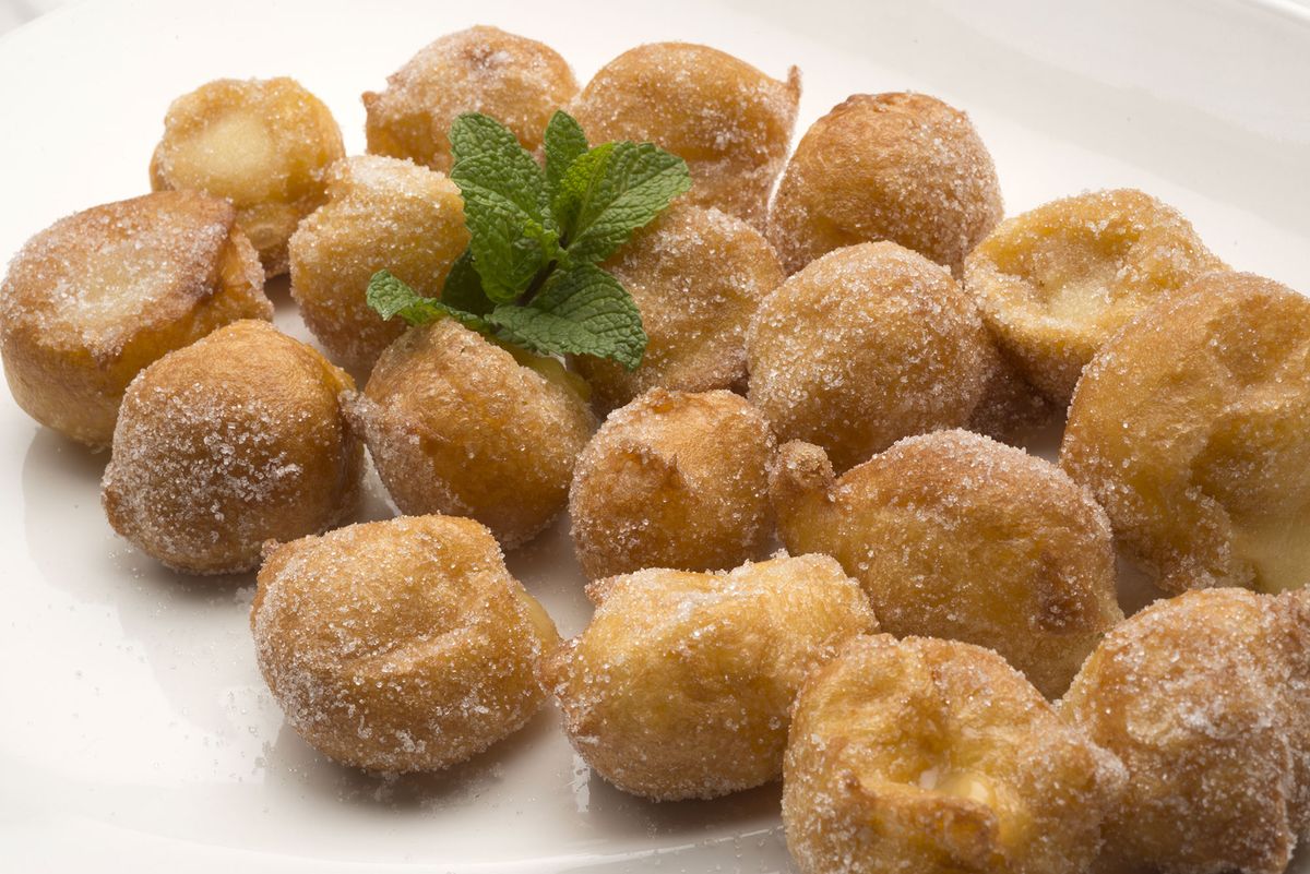 6047 2 Bunuelos rellenos de crema de lima xl