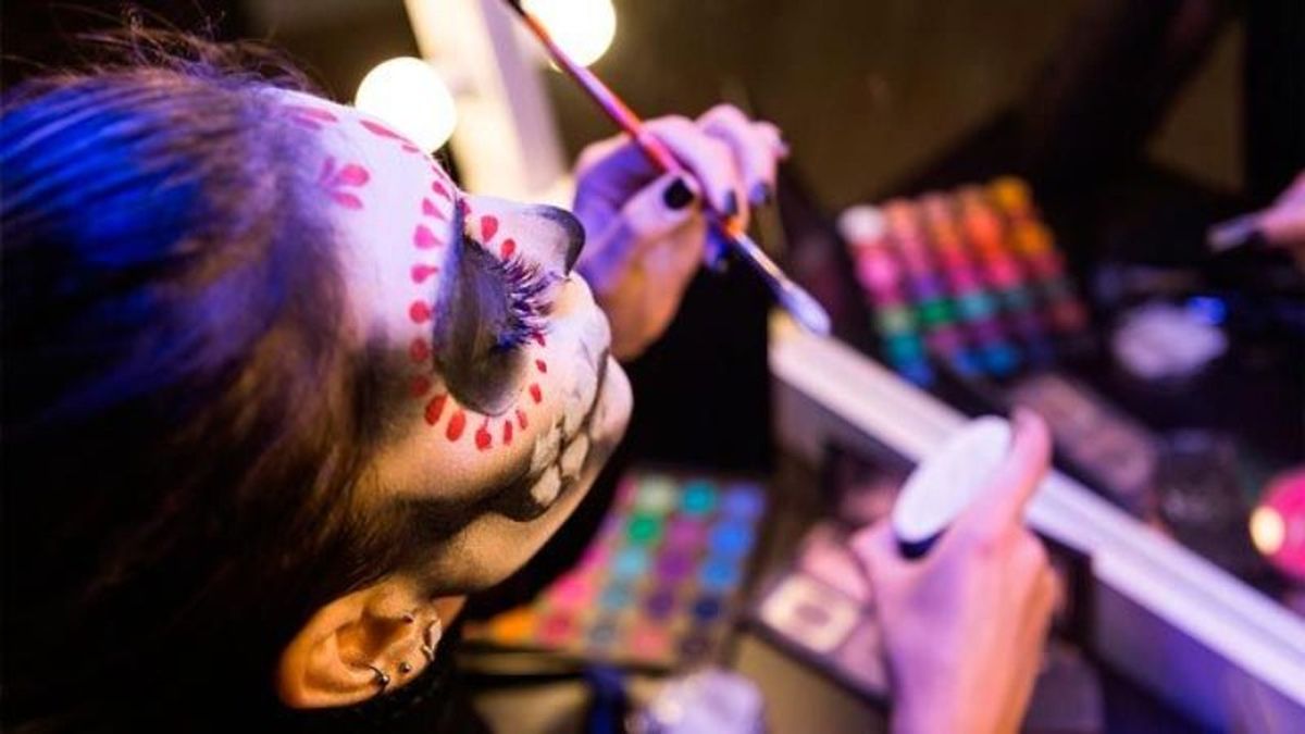 La prebase ayuda a intensificar el color de tu maquillaje