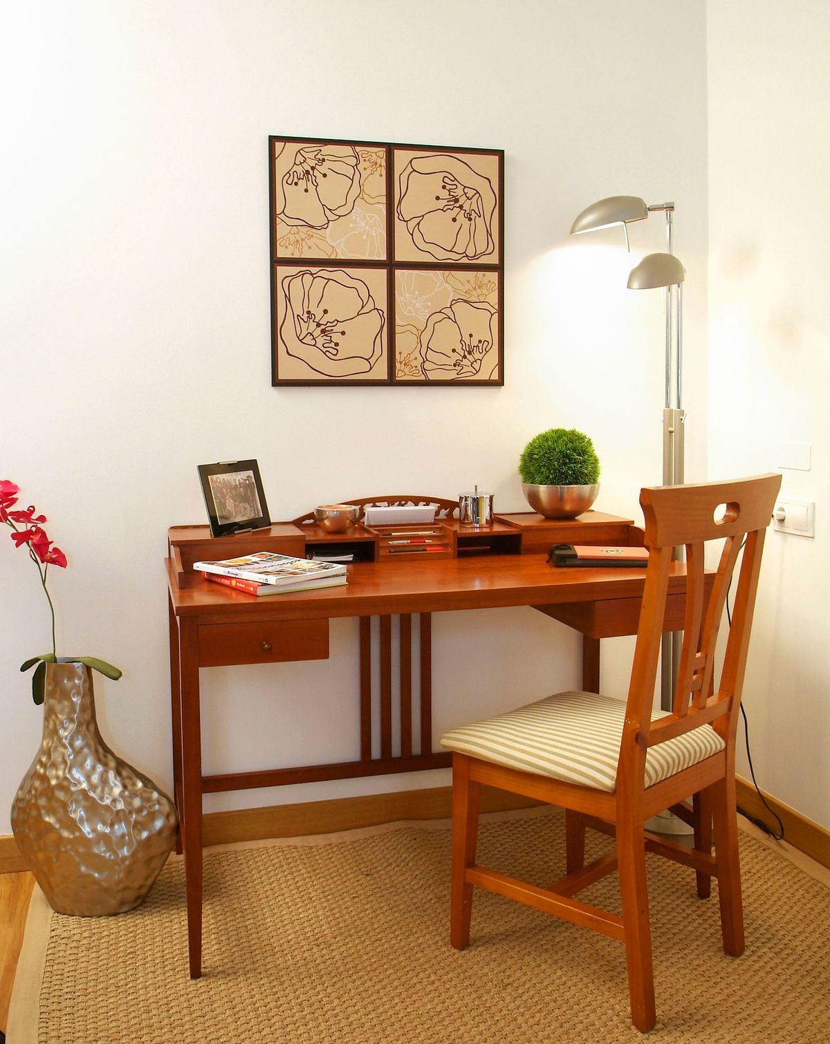 Cuadro con autoadhesivos