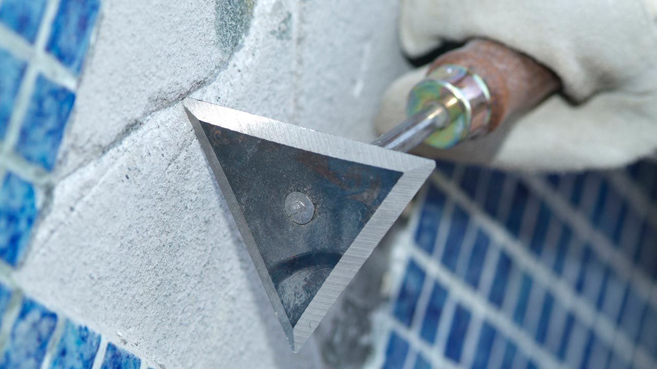 Reparación de grieta en piscina de gresite paso 2