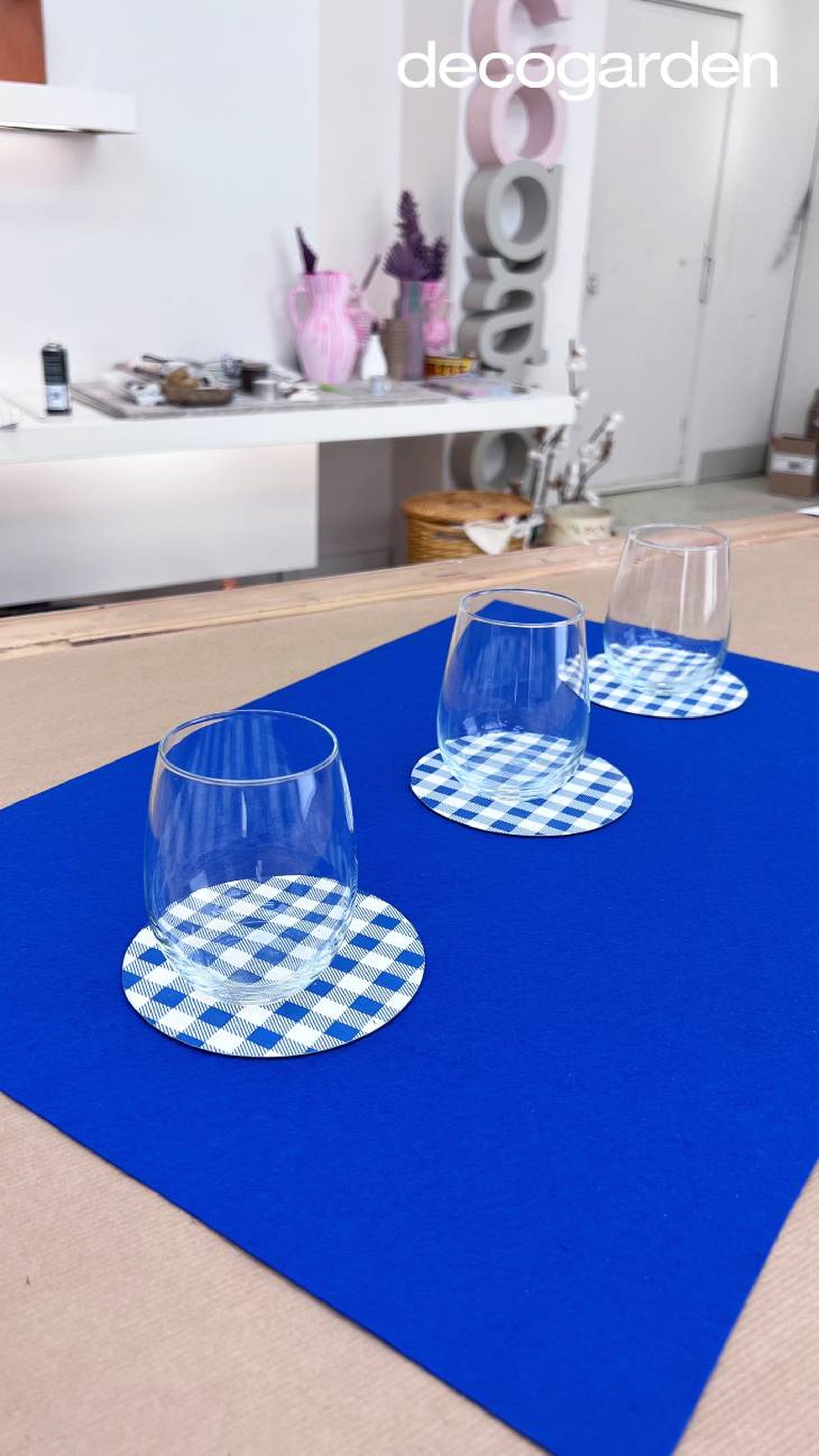 Posavasos hechos con Cds reutilizados.