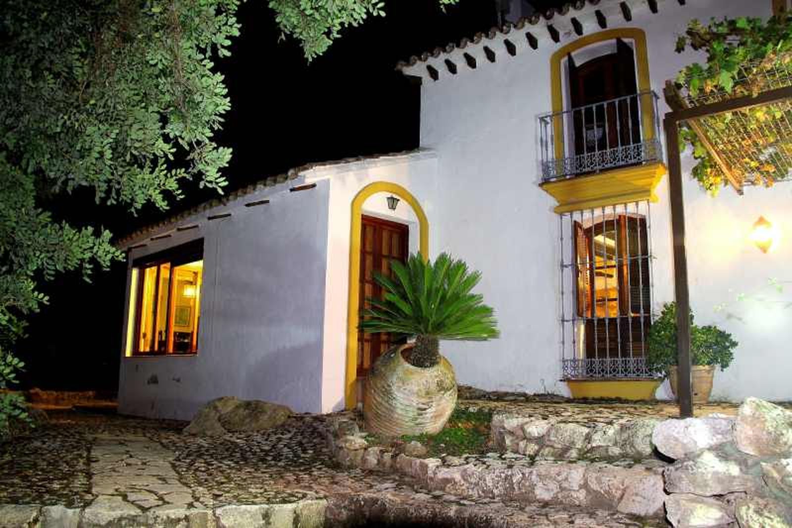 El Cortijo de Los Algarrobales en Alcornocales
