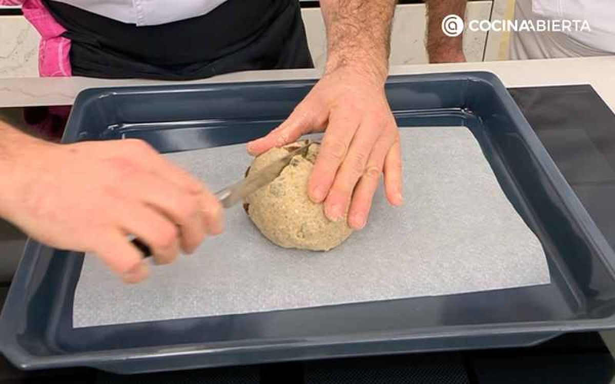 Haz un corte en el bollo