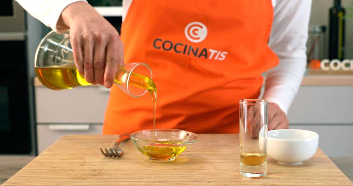 Alimentos que duran años  Aceite de oliva y sal