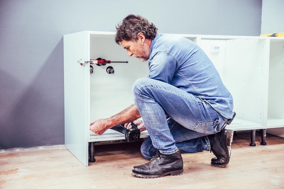 Instalar módulos de cocina en kit paso 6