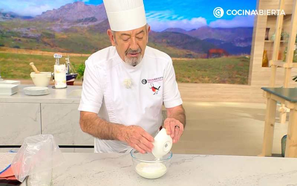 Pon los ingredientes en un bol