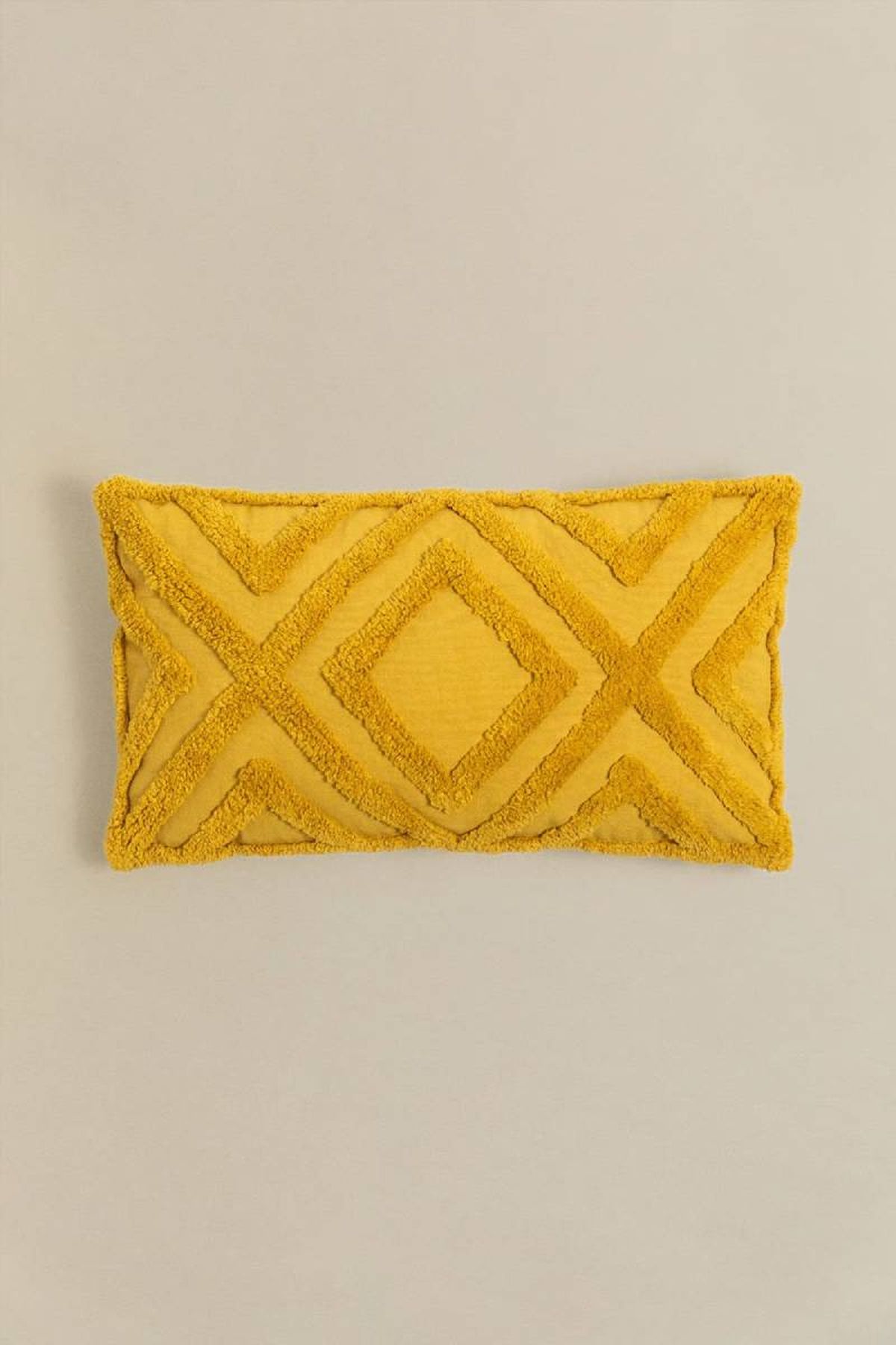 Cojín rectangular amarillo Jerry.