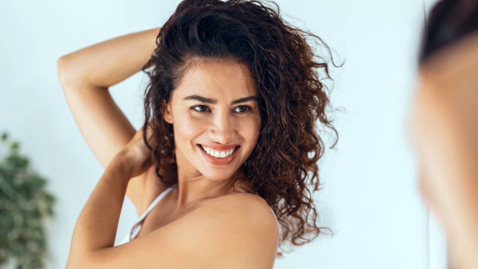 cuales son los mejores champus para pelo rizado portada