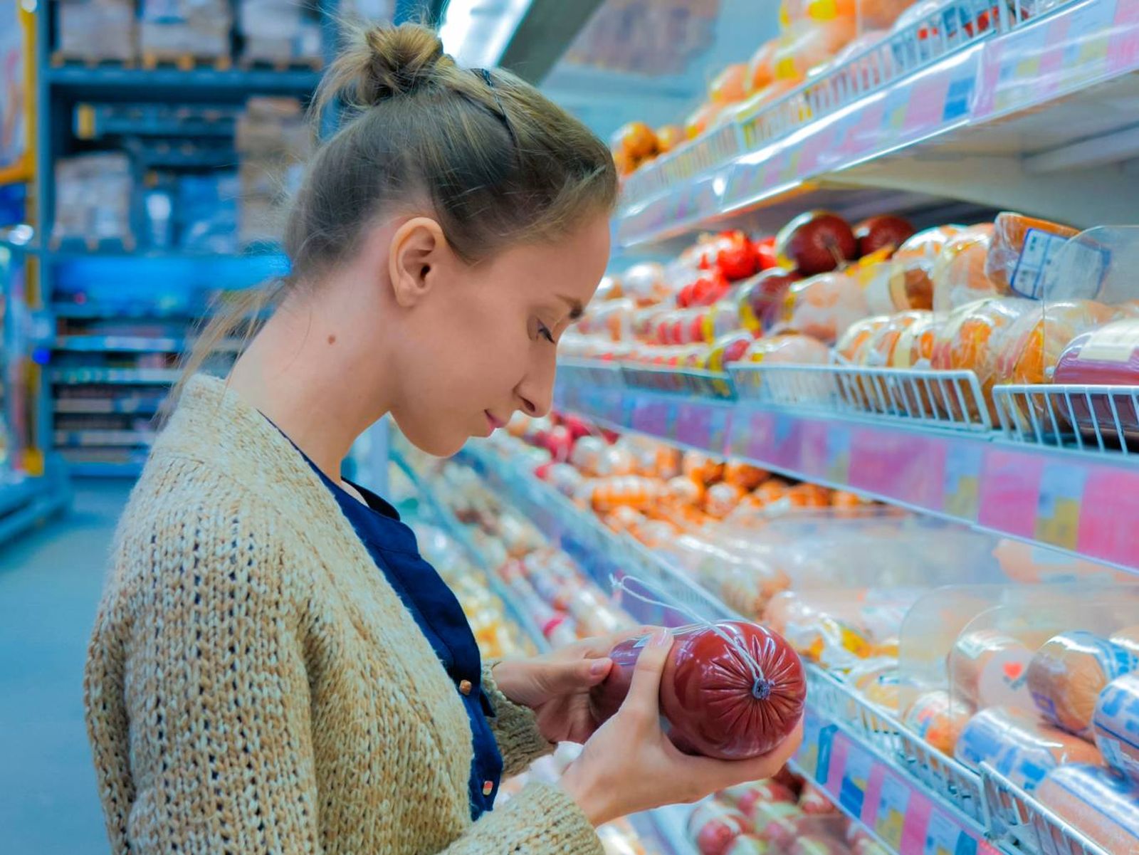 Muchos ingredientes y aditivos, señal de alerta de alimento ultraprocesado