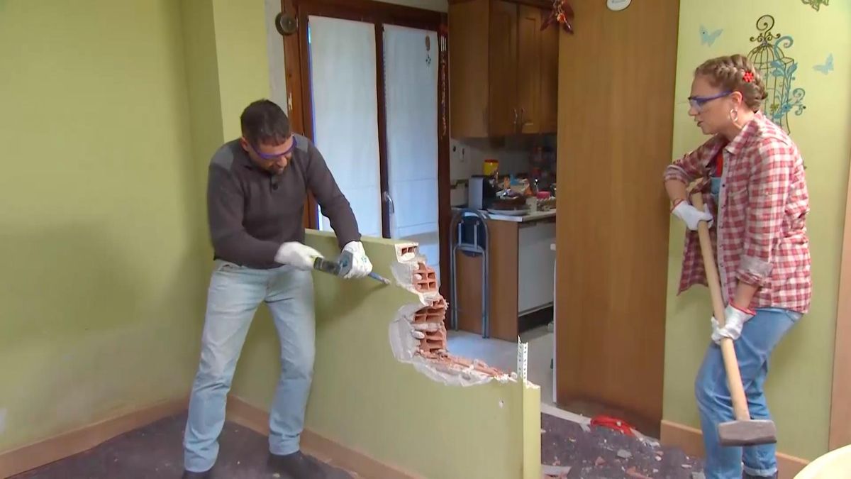 DEKO0718 decorar salon comedor con cocina abierta en madera paso1