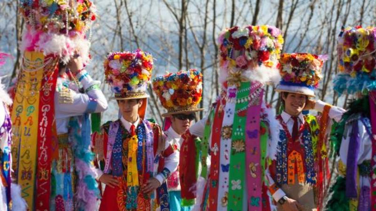 Trajes típicos de los Carnavales de Pontevedra
